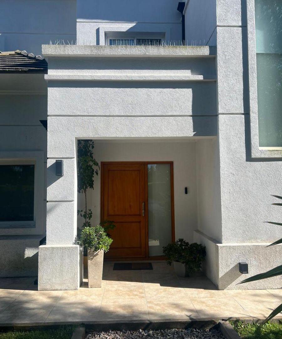 Foto de Venta | Permuta | Casa | Estilo Frances | Haras del Sur II, imagen 1