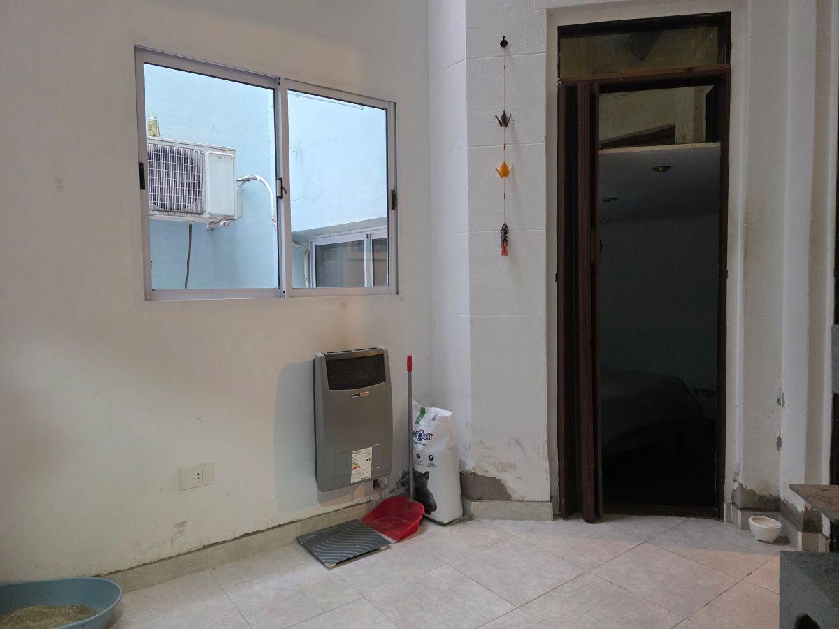 Foto de VENTA PH 2 AMBIENTES MAS ENTREPISO CON PATIO EN PALERMO BAJAS EXPENSAS, imagen 3