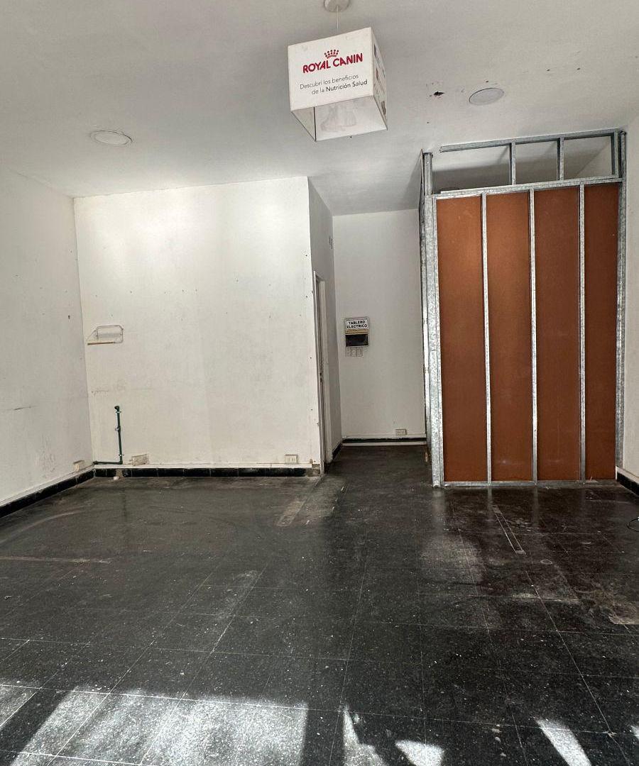 Foto de VENTA LOCAL COMERCIAL 39m2 DOBLE VIDRIERA, imagen 5