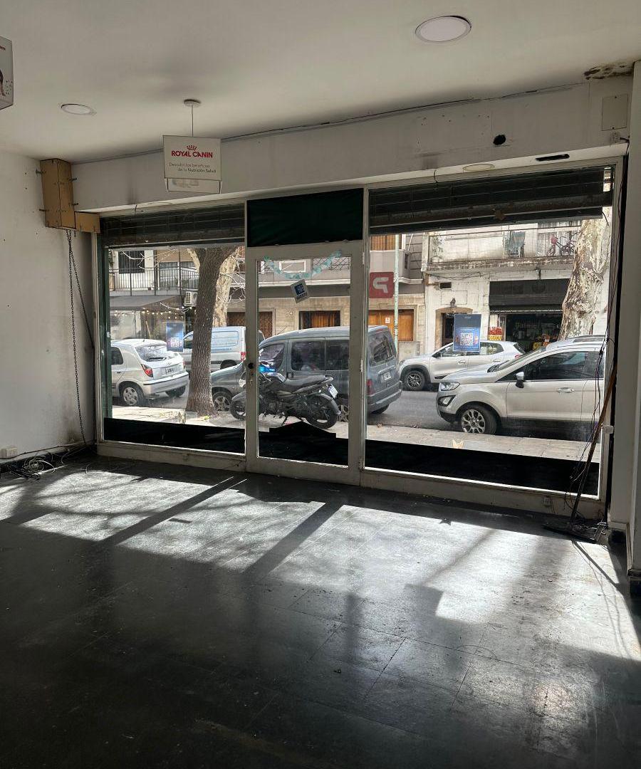 Foto de VENTA LOCAL COMERCIAL 39m2 DOBLE VIDRIERA, imagen 3