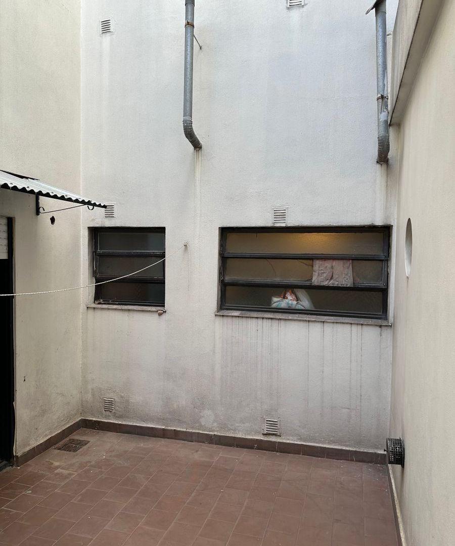 Foto de ALQUILER APTO PROFESIONAL - monoambiente con patio, imagen 5