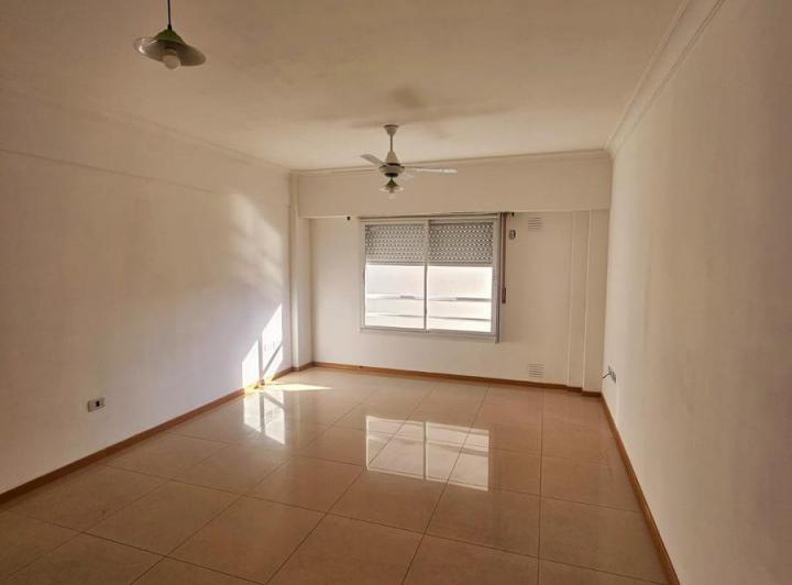 Departamento en Flores 1