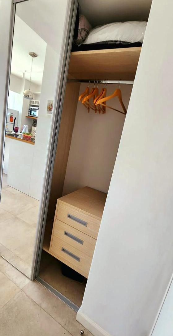 Foto de Increíble Monoambiente aplio en piso super alto con vista al rio!!, imagen 1
