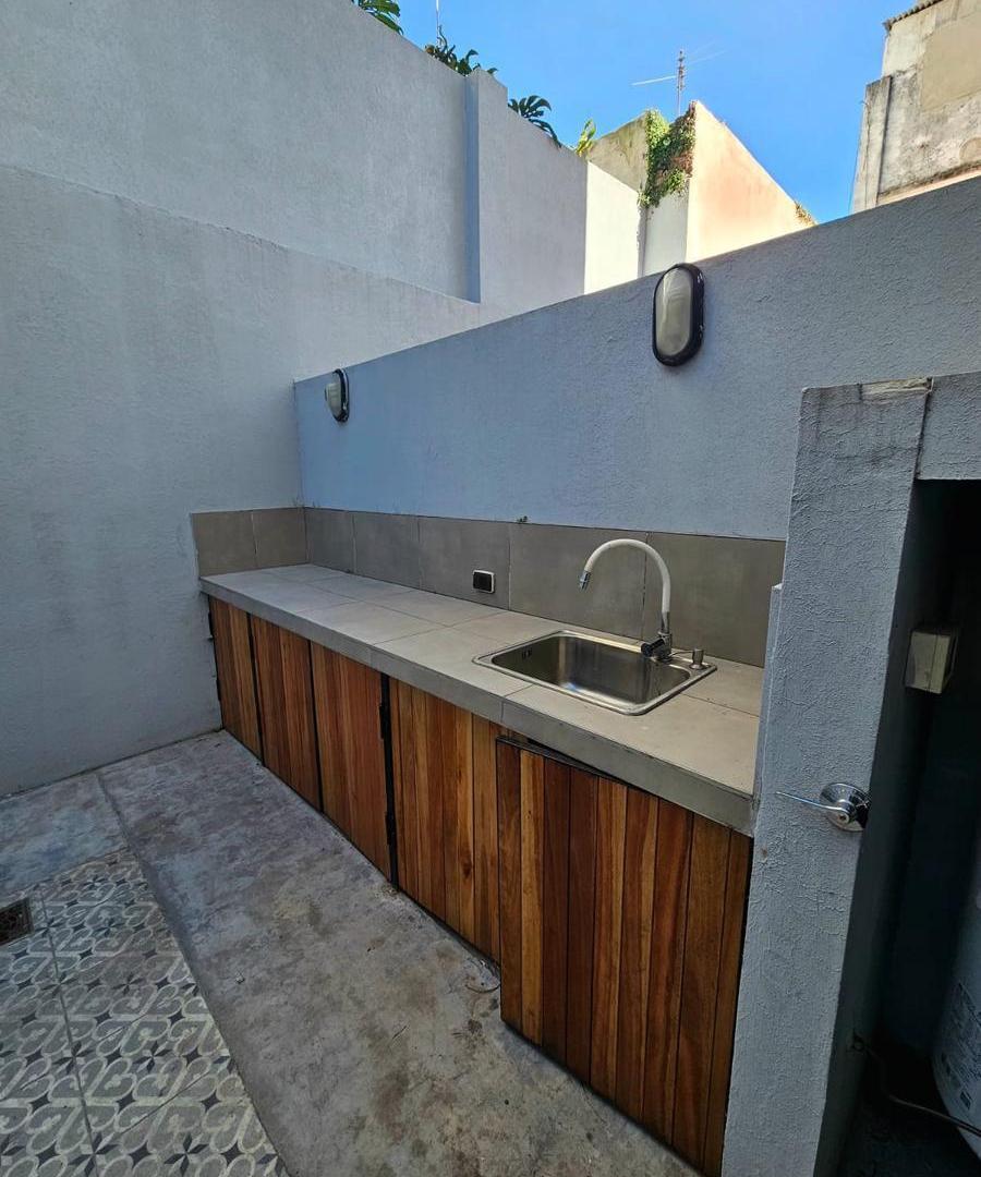 Foto de Hermos monoambiente con patio a estenar!!, imagen 2