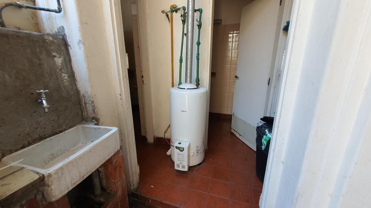 Edificio - Tipo PH con Habilitación Para Hotel en Venta - Monserrat - un Clásico Imperdible 1