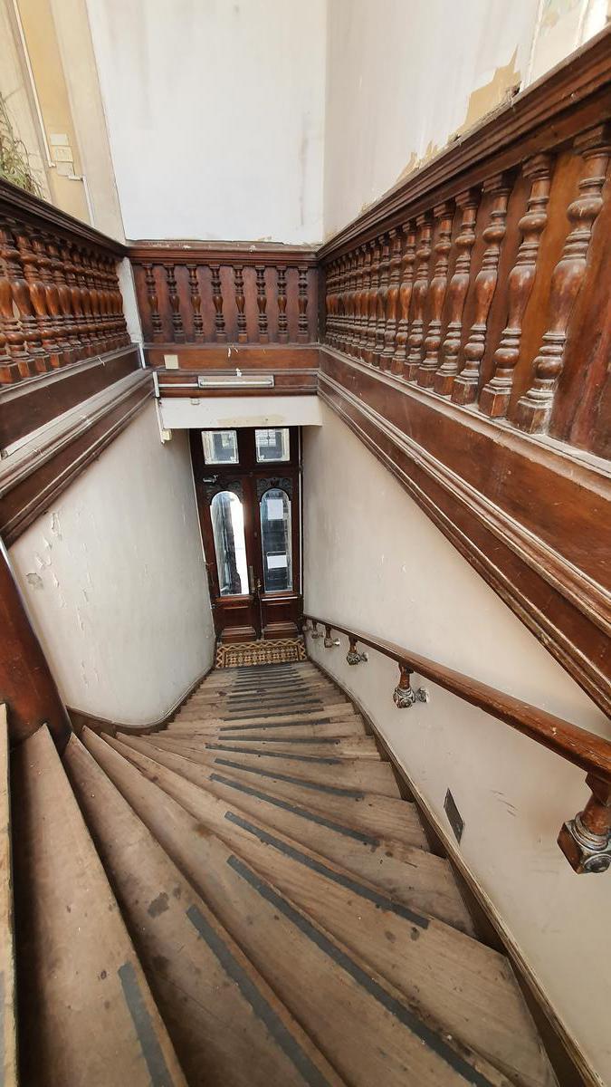 Edificio - Tipo PH con Habilitación Para Hotel en Venta - Monserrat - un Clásico Imperdible 1