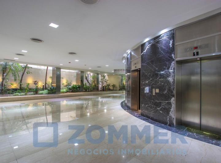 Alquiler Oficina -  Microcentro - Excelentes oficinas, 5 pisos y Duplex en  25 de Mayo y Lavalle 3