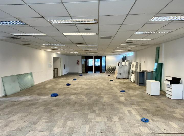 Alquiler Oficina -  Microcentro - Excelentes oficinas, 5 pisos y Duplex en  25 de Mayo y Lavalle 5