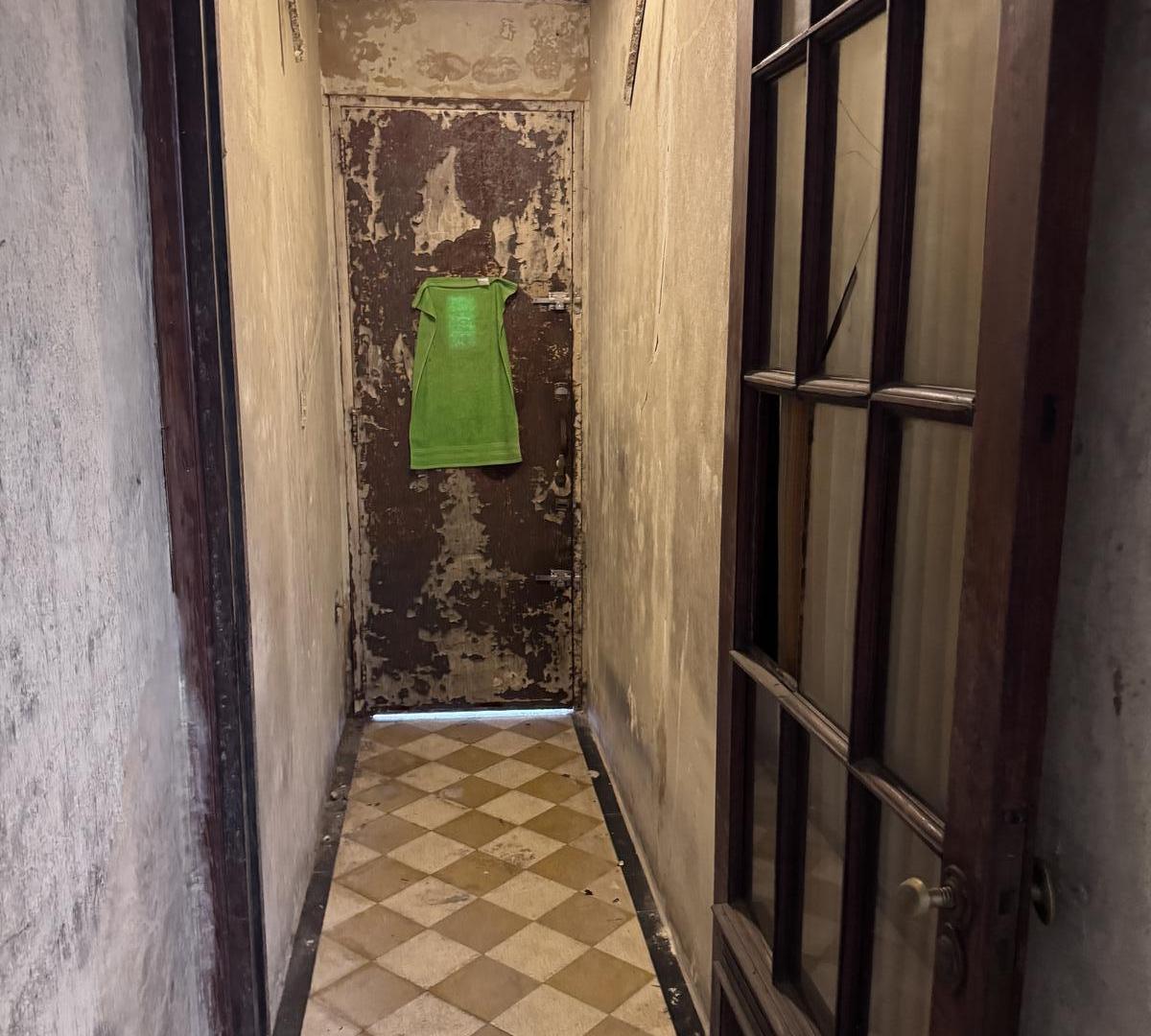 Foto de Casa en VENTA a reciclar | Lote propio CON Patio y Parrilla | Villa, imagen 3