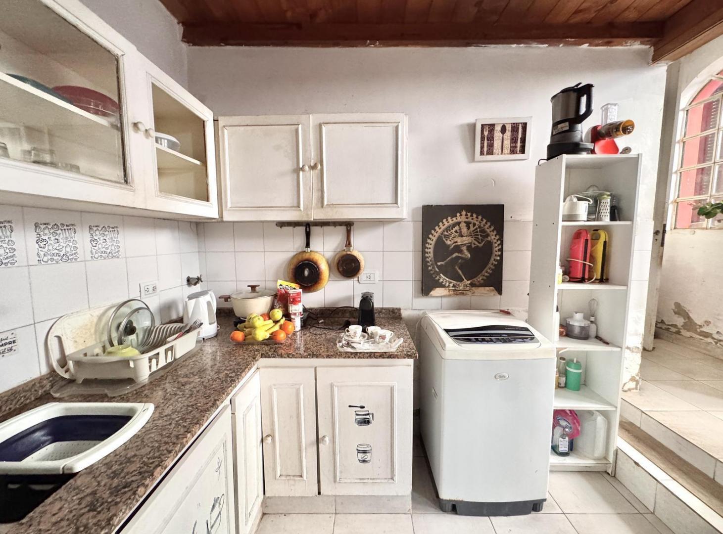 Foto de Venta Casa de 6 ambientes con Gran Jardín y Piscina en Palermo lote, imagen 1
