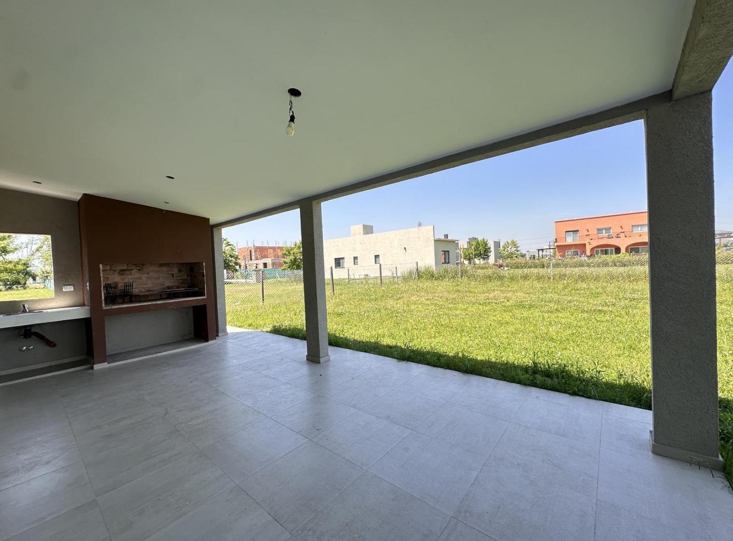 Foto de Excelente casa en Venta, Santa Isabel II, Maschwitz - Terminaciones de, imagen 1