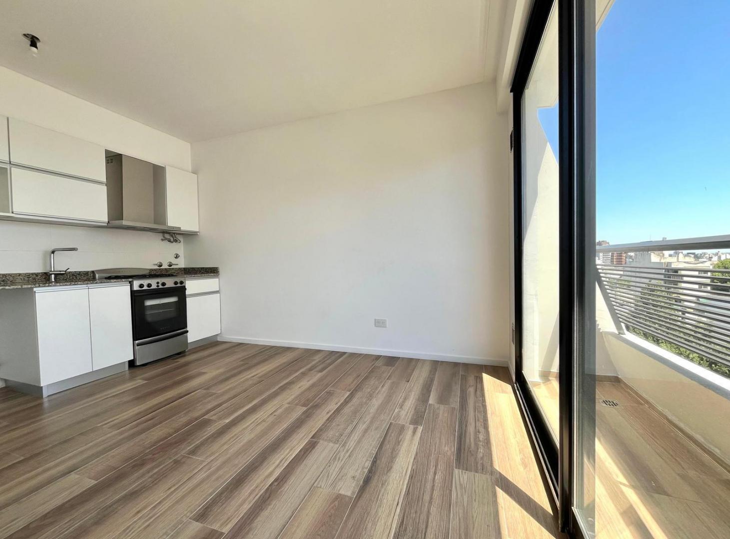 Foto de Venta Departamento 3 Ambientes en San Cristóbal - , PISO ALTO, luminoso, imagen 2