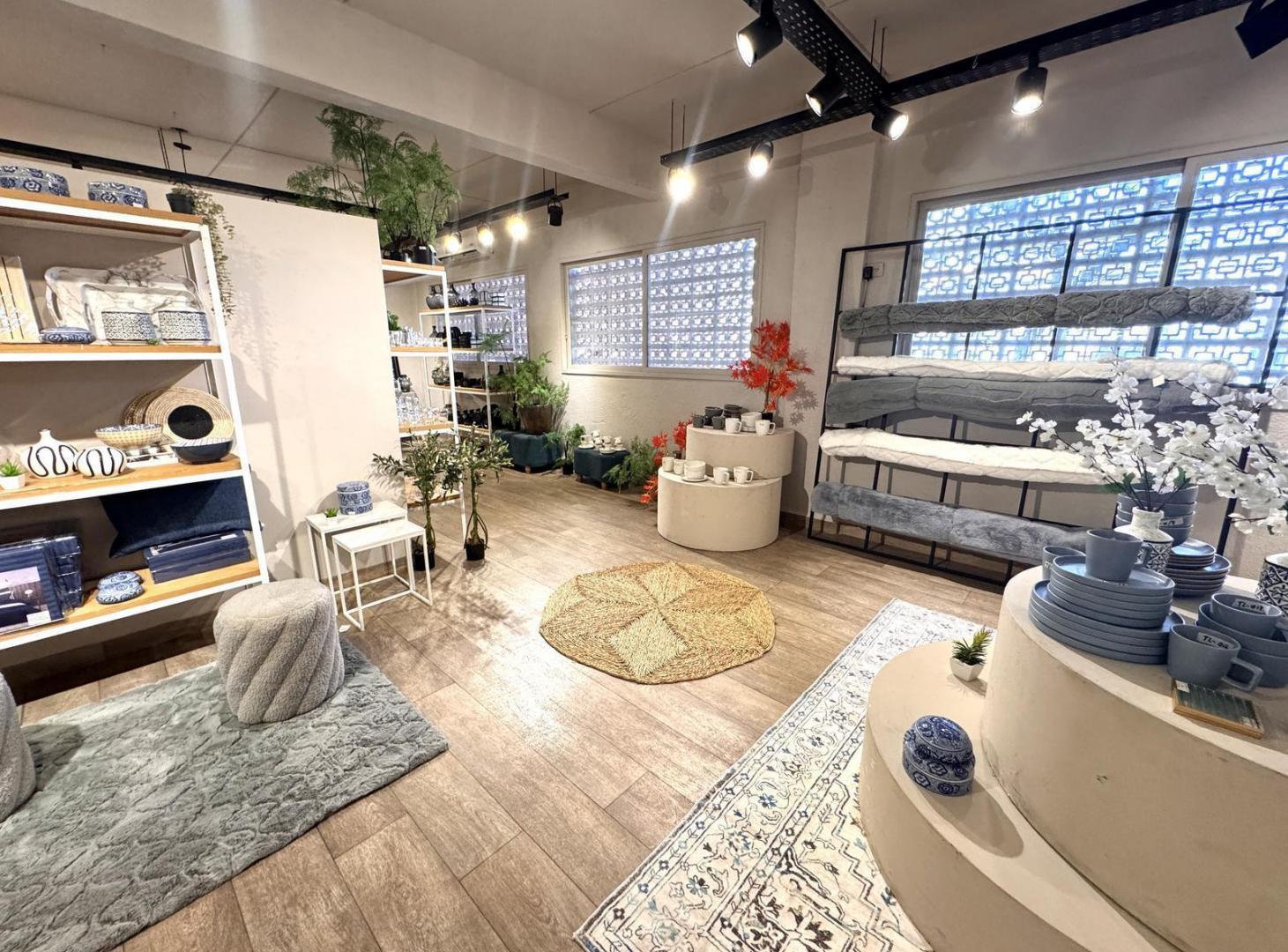 Foto de Alquiler de Depósito Comercial de Tres Plantas | Chacarita | Apto, imagen 3