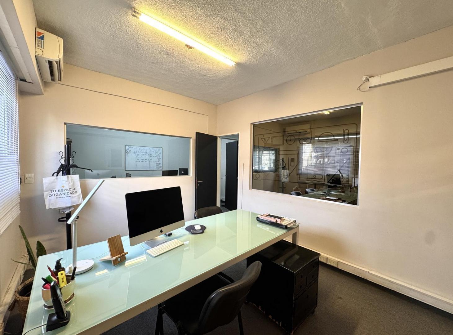 Foto de ALQUILER OFICINAS/DEPOSTIO COMERCIAL DE TRES PLANTAS |CHACARITA | CON, imagen 2
