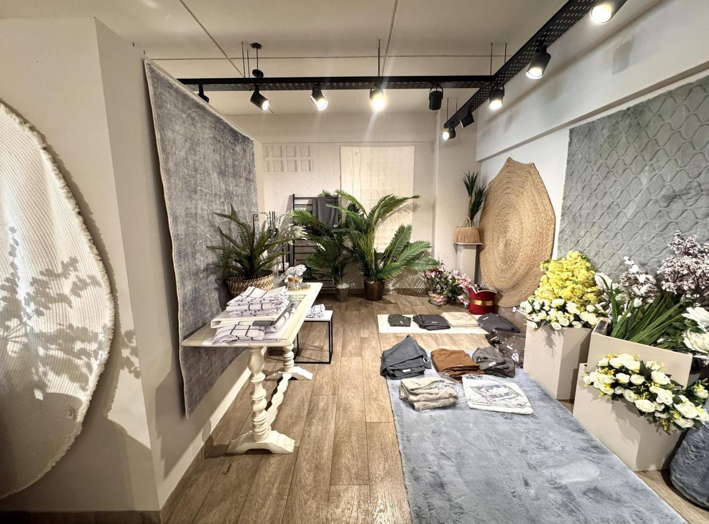 Foto de ALQUILER OFICINA- DEPOSITO COMERCIAL DE TRES PLANTAS | VILLA ORTUZAR |, imagen 4