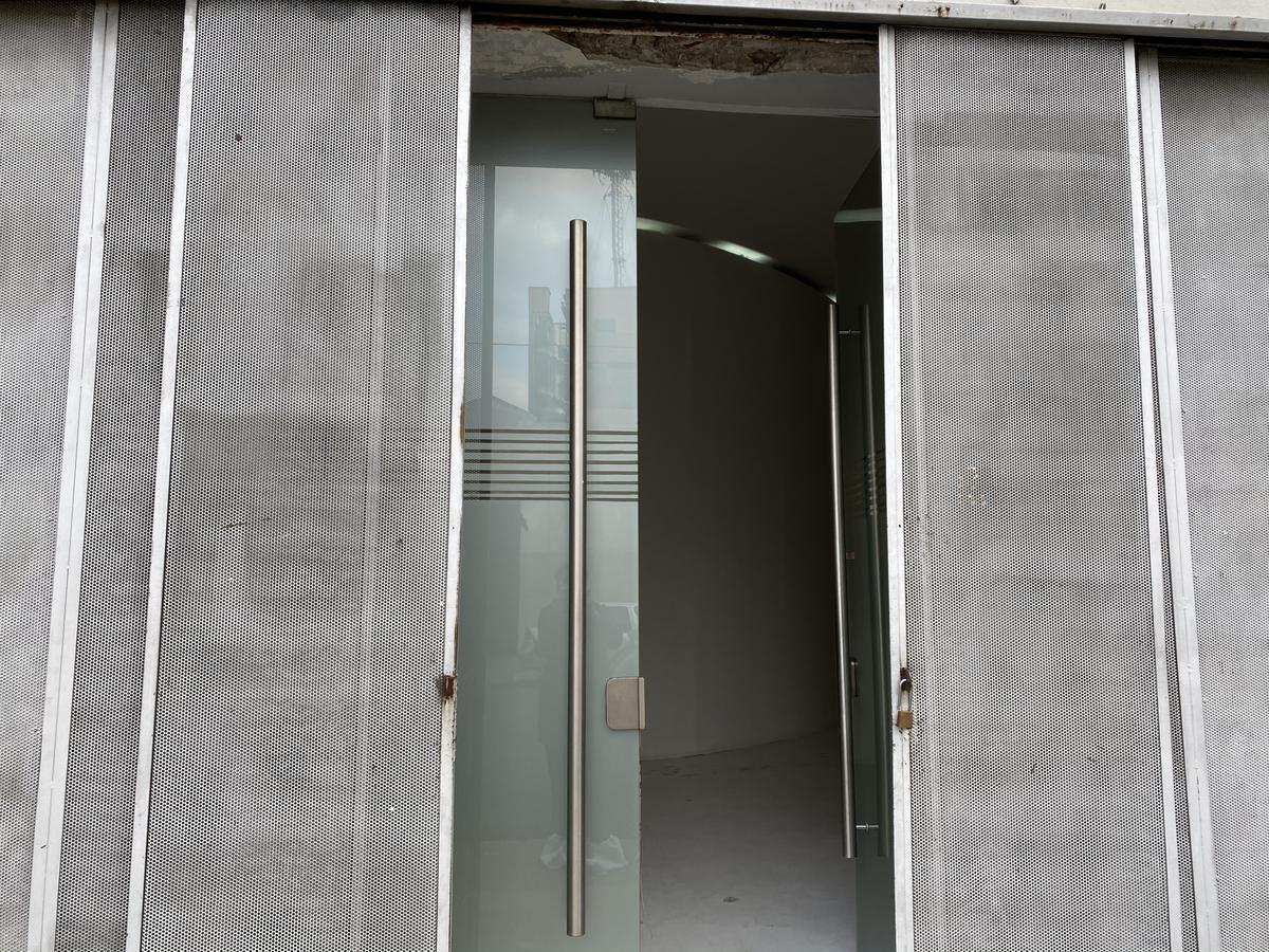 Foto de Edificio Comercial en Venta o Alquiler | 1290 m² | Doble Lote en Av, imagen 1