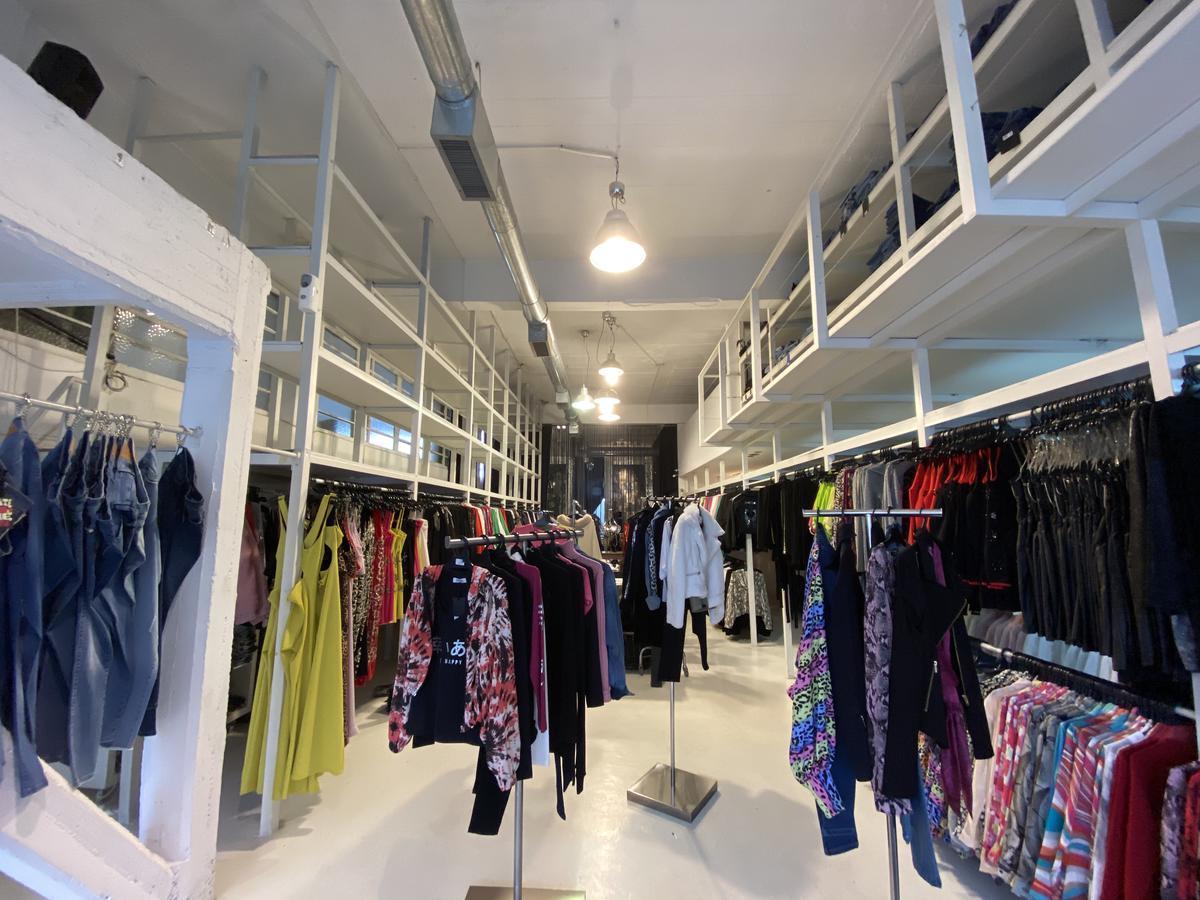 Foto de Edificio Comercial en Venta o Alquiler | 1290 m² | Doble Lote en Av, imagen 4
