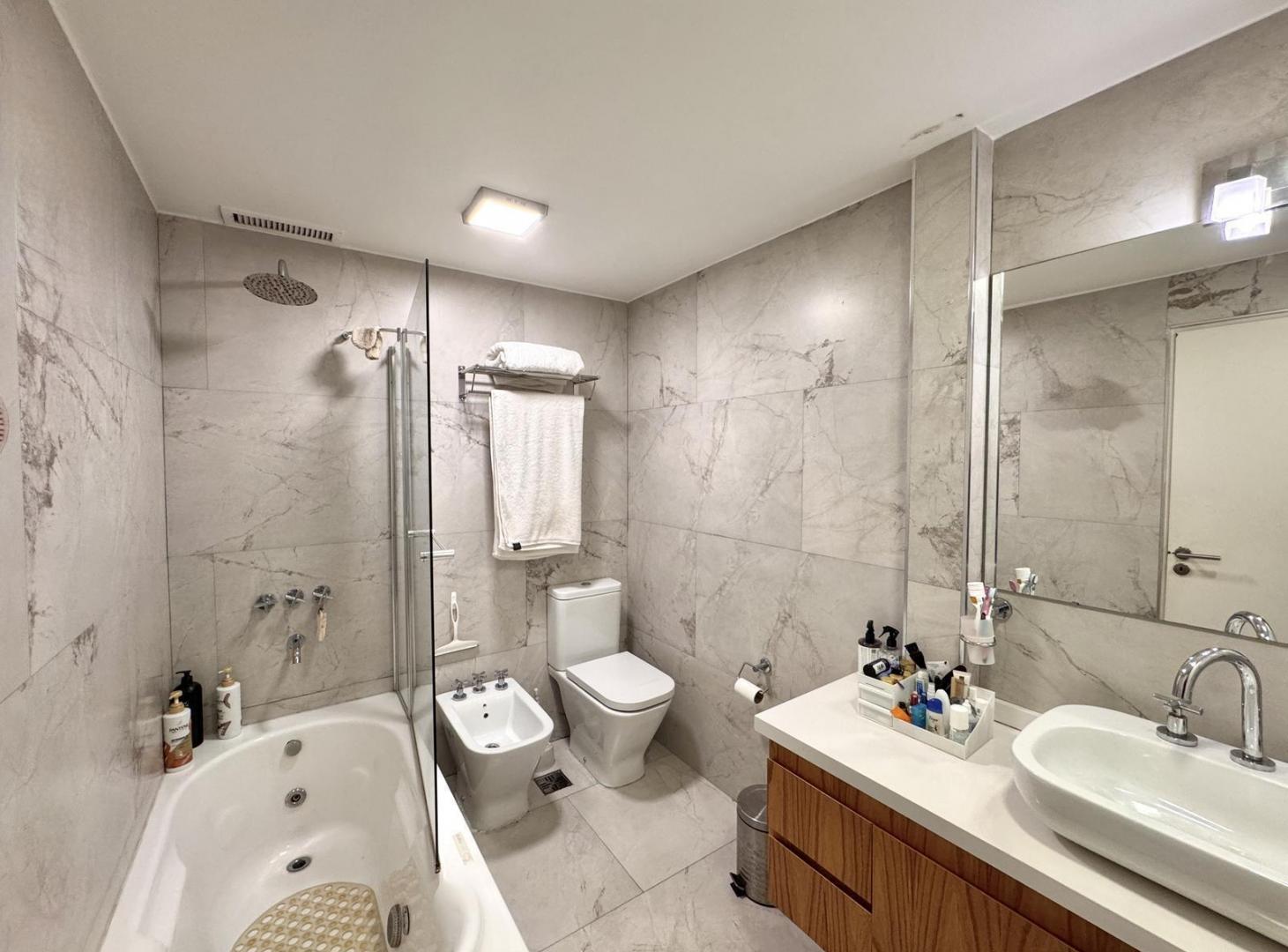 Foto de Casa en Venta | 5 Ambientes Escritorio Dependencia | Jardín, Piscina y, imagen 5