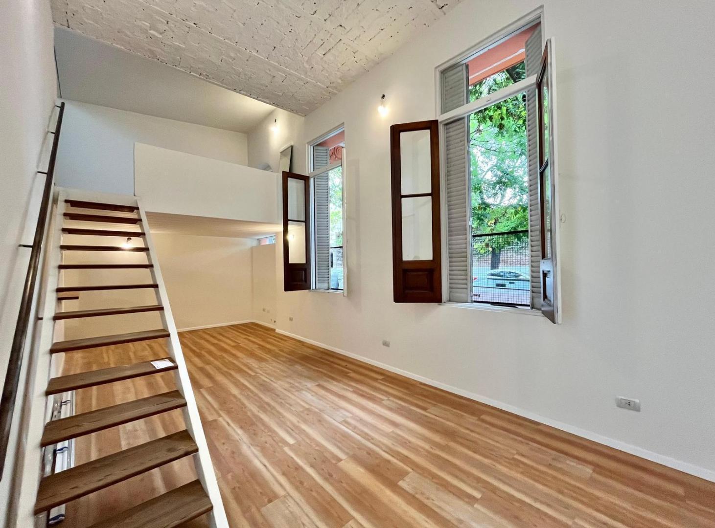 Foto de PH REMODELADO en ALQUILER 2 ambientes en Colegiales con patio de luz, imagen 3