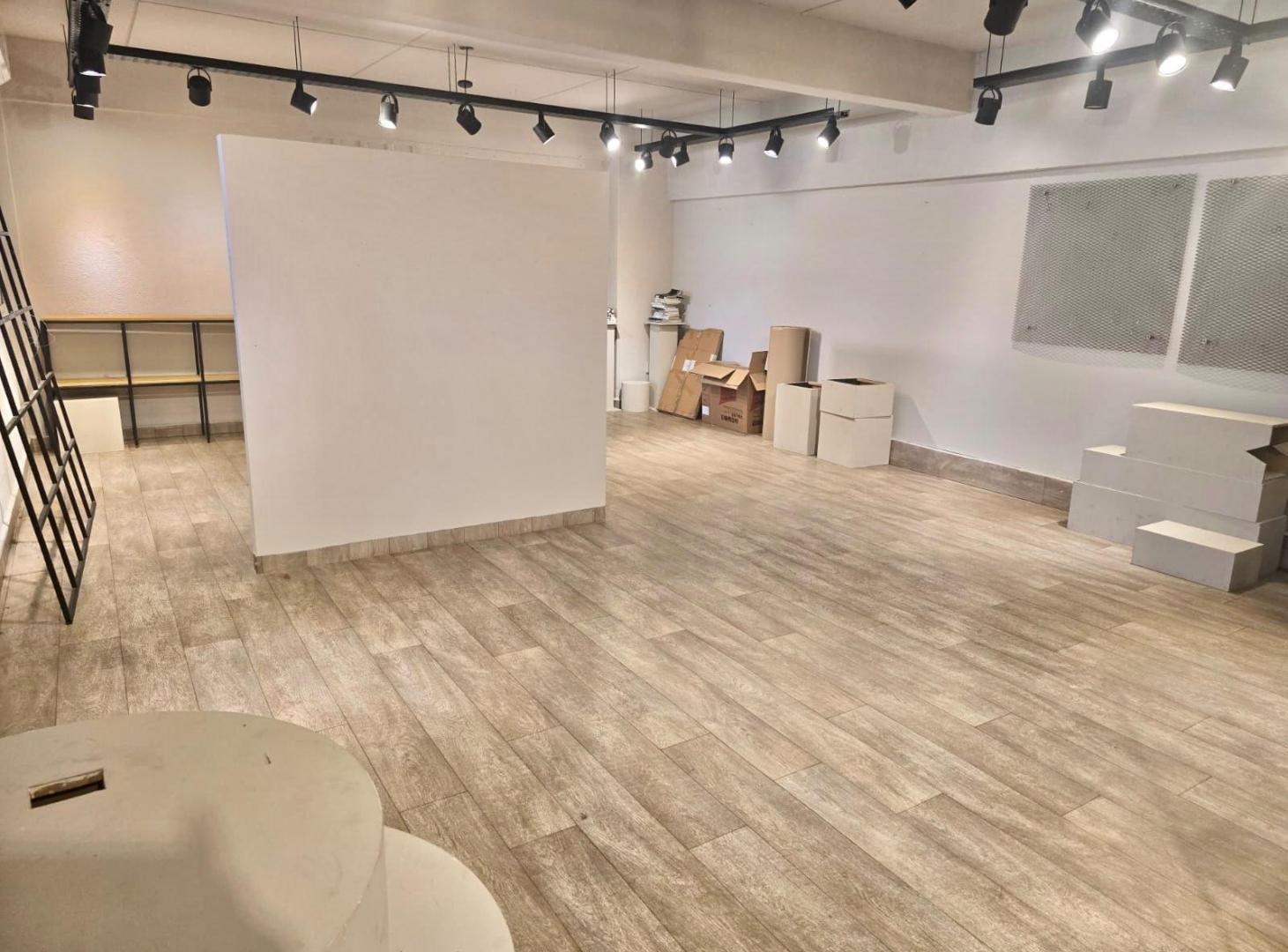 Foto de ALQUILER DEPOSITO COMERCIAL DE TRES PLANTAS | CHACARITA | CON ENTRADA, imagen 1