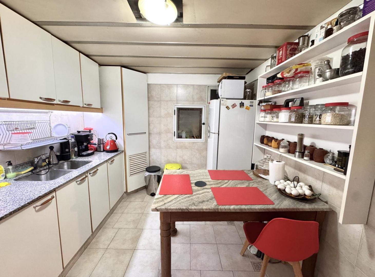 Foto de ALQUILER OFICINA EN SEMIPISO PALERMO- estilo Francés 5 ambientes en, imagen 1