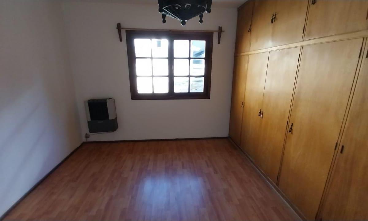 Casa Céntrica de 3 Dorm. 3