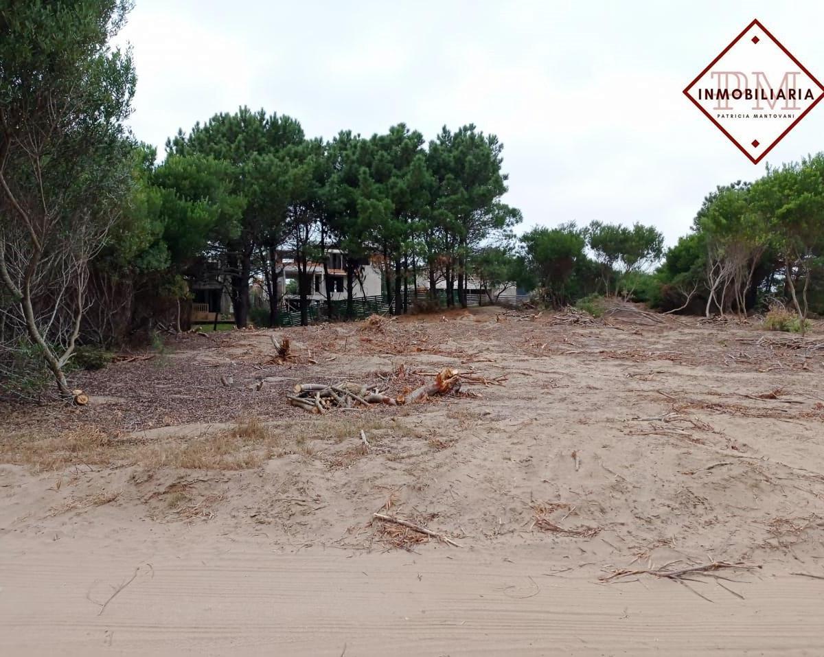 Venta de Lotes en Costa Esmeralda, a 150 m del Mar. Barrio Privado con Salida a La Playa. 2
