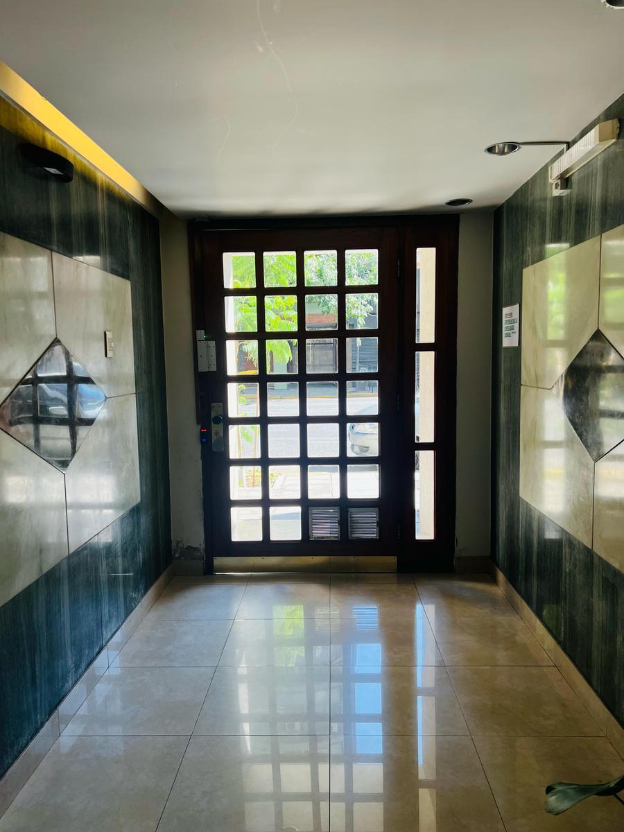 Apto Credito Venta Departamento en Caballito Cinco Ambientes 3