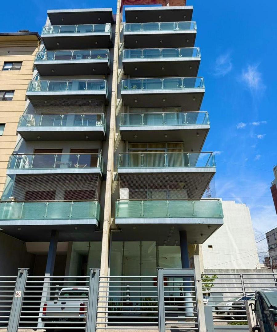 Departamento Quilmes centro - Piso entero