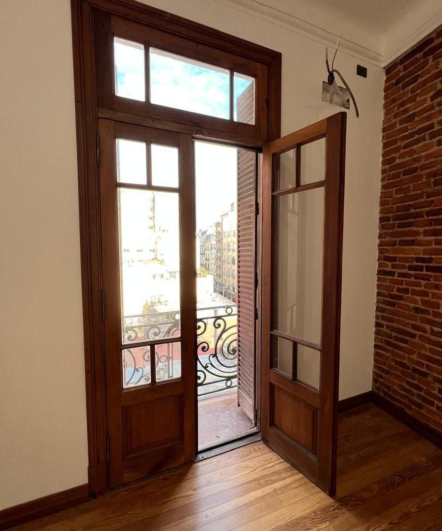 Foto de DEPARTAMENTO EN VENTA 2 / 3 AMBIENTES CON BALCON SAN NICOLAS OBELISCO, imagen 4