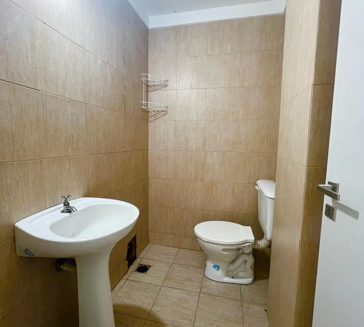 Alquiler Local Comercial Centro de Wilde 5