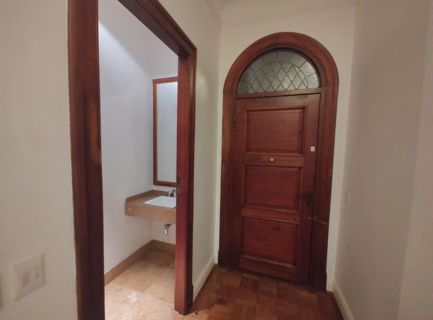 ALQUILER DEPARTAMENTO AMOBLADO 5 AMB  CON PARRILLA Y COCHERA - RECOLETA 3
