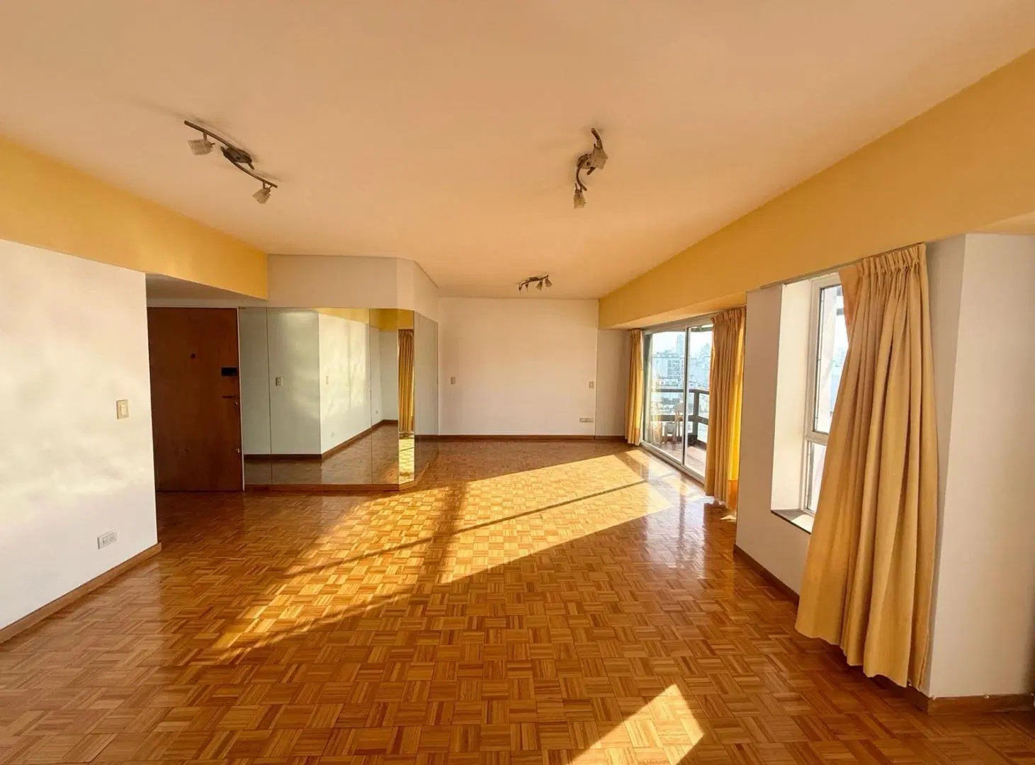 Departamento 4 ambientes con cochera 4