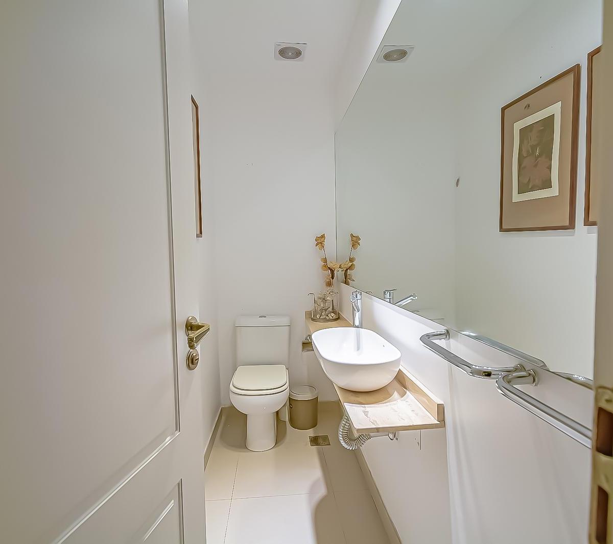 Quintana y Montevideo Racionalista Categ – Pb 91 m² C/patios 25 m² – 3 Amb C/dep - Toil 5