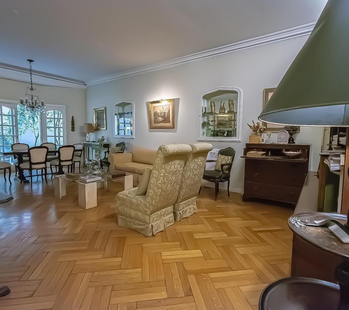 Quintana y Montevideo Racionalista Categ – Pb 91 m² C/patios 25 m² – 3 Amb C/dep - Toil 2