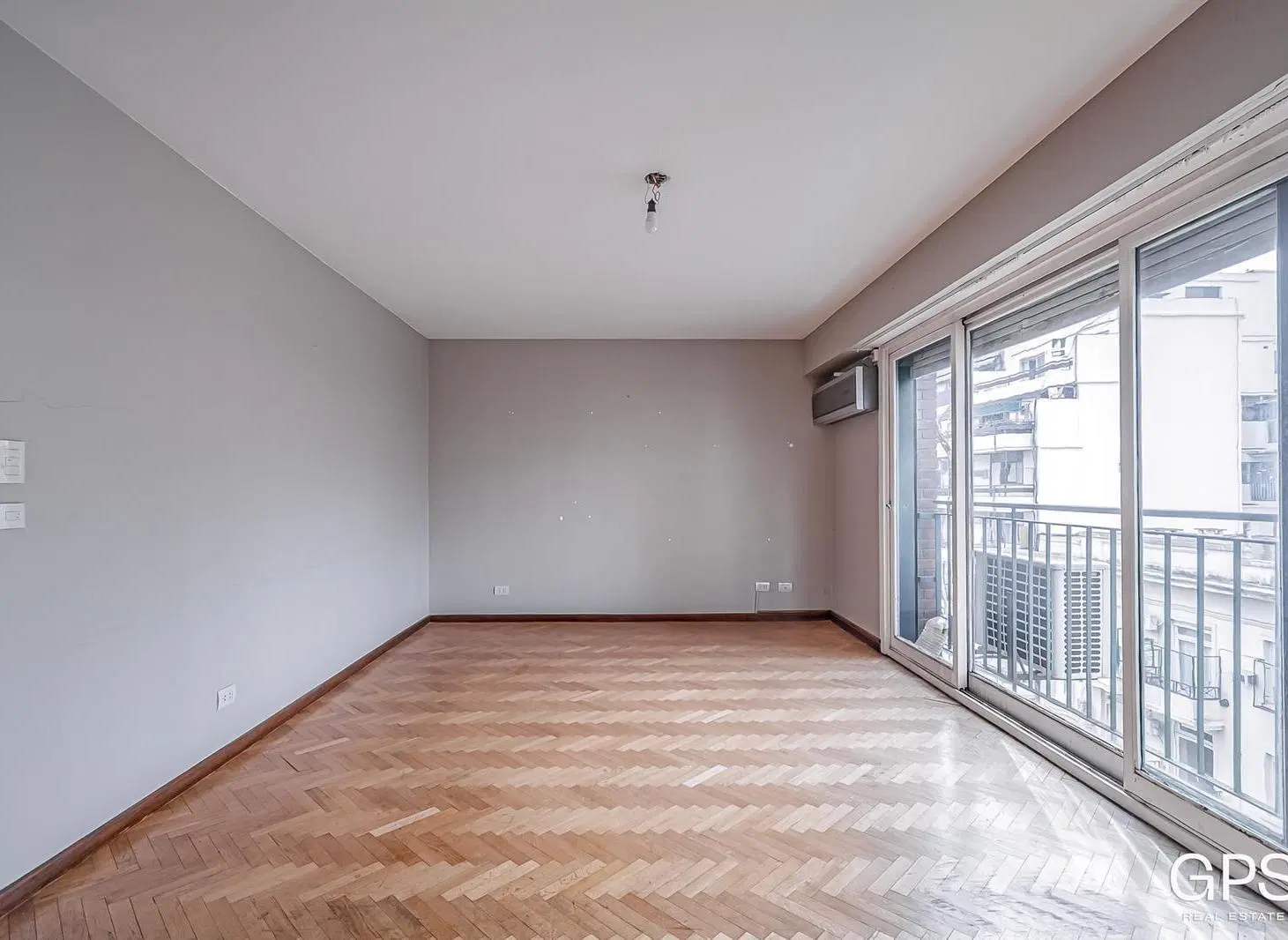 Piso Alto con cohera en Alto Palermo, 4 Dormitorios, Doble Circulación- LUZ NATURAL 3