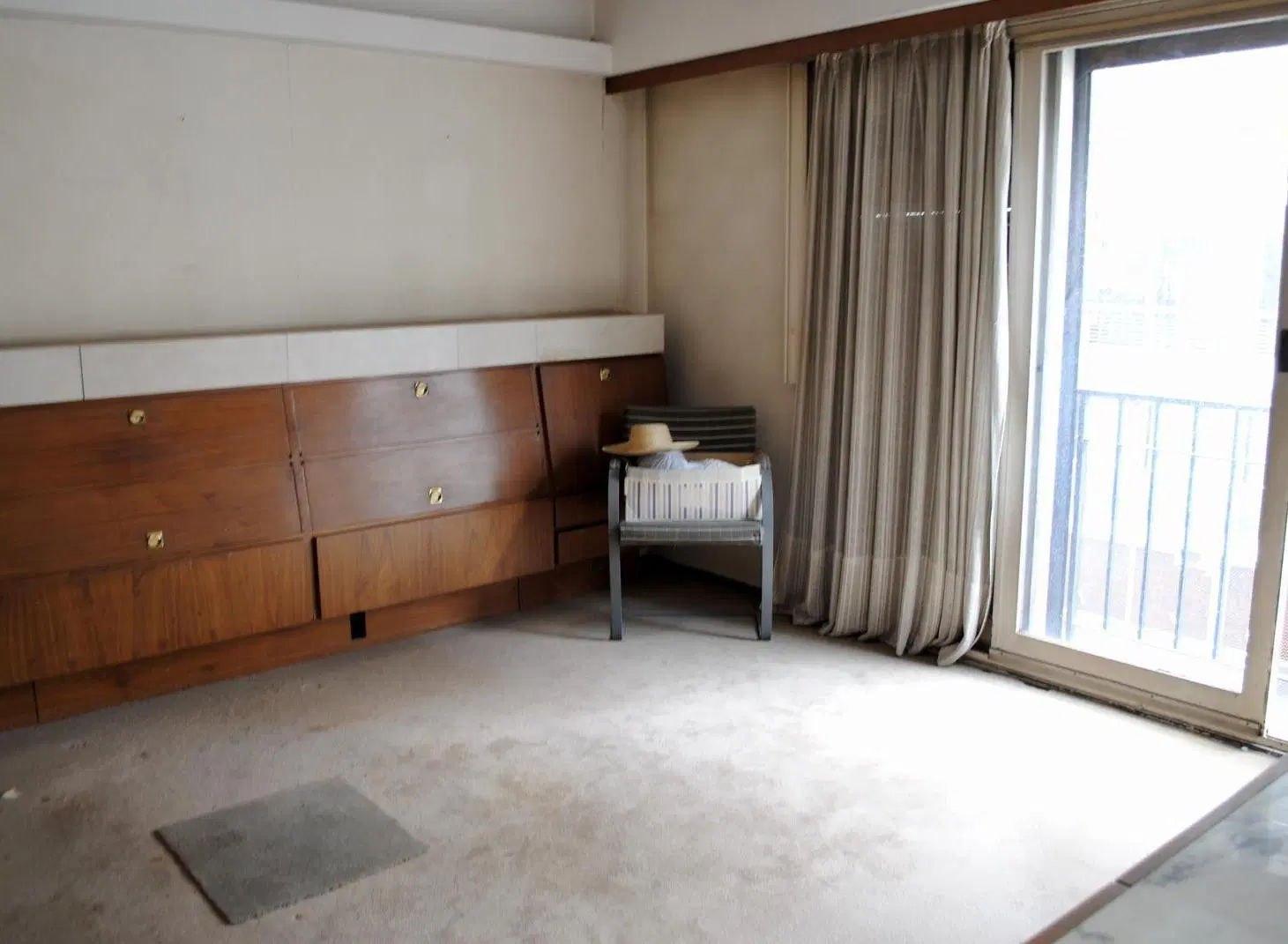 OPORTUNIDAD QUINTANA 500 - PISO - 270M2 - 4 DORM - 2 DEP - COCH BAUL - A REFACCIONAR 4