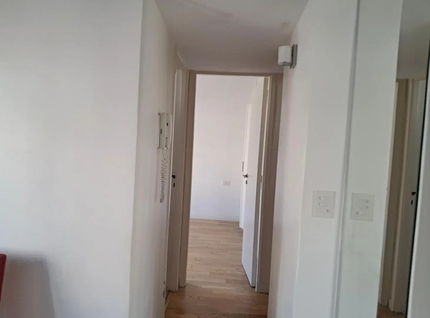 Luminoso semipiso de 4 ambientes -75m2- reciclado en Recoleta. 3