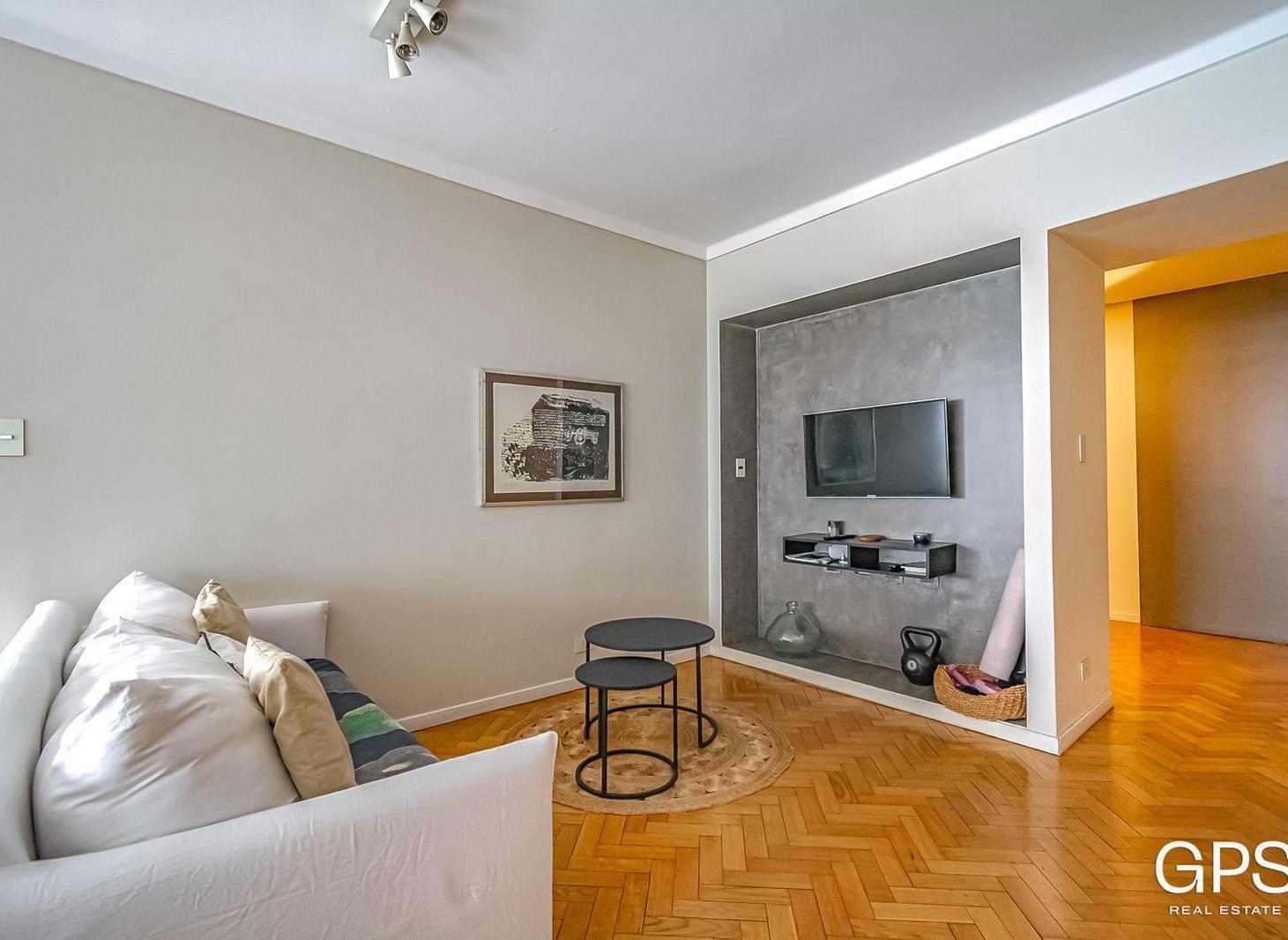 Foto de EXCELENTE PISO AL FRENTE CON BALCÓN En RECOLETA – Av. Callao y Las Heras, imagen 2
