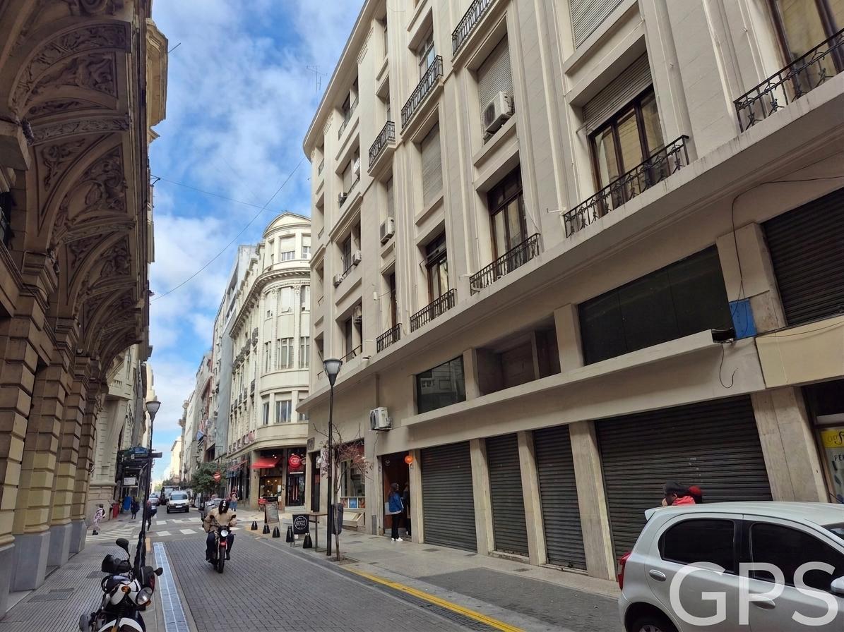 Foto de LOCAL EN ALQUILER – MICROCENTRO | 472 m² 25 de Mayo entre Perón y, imagen 1