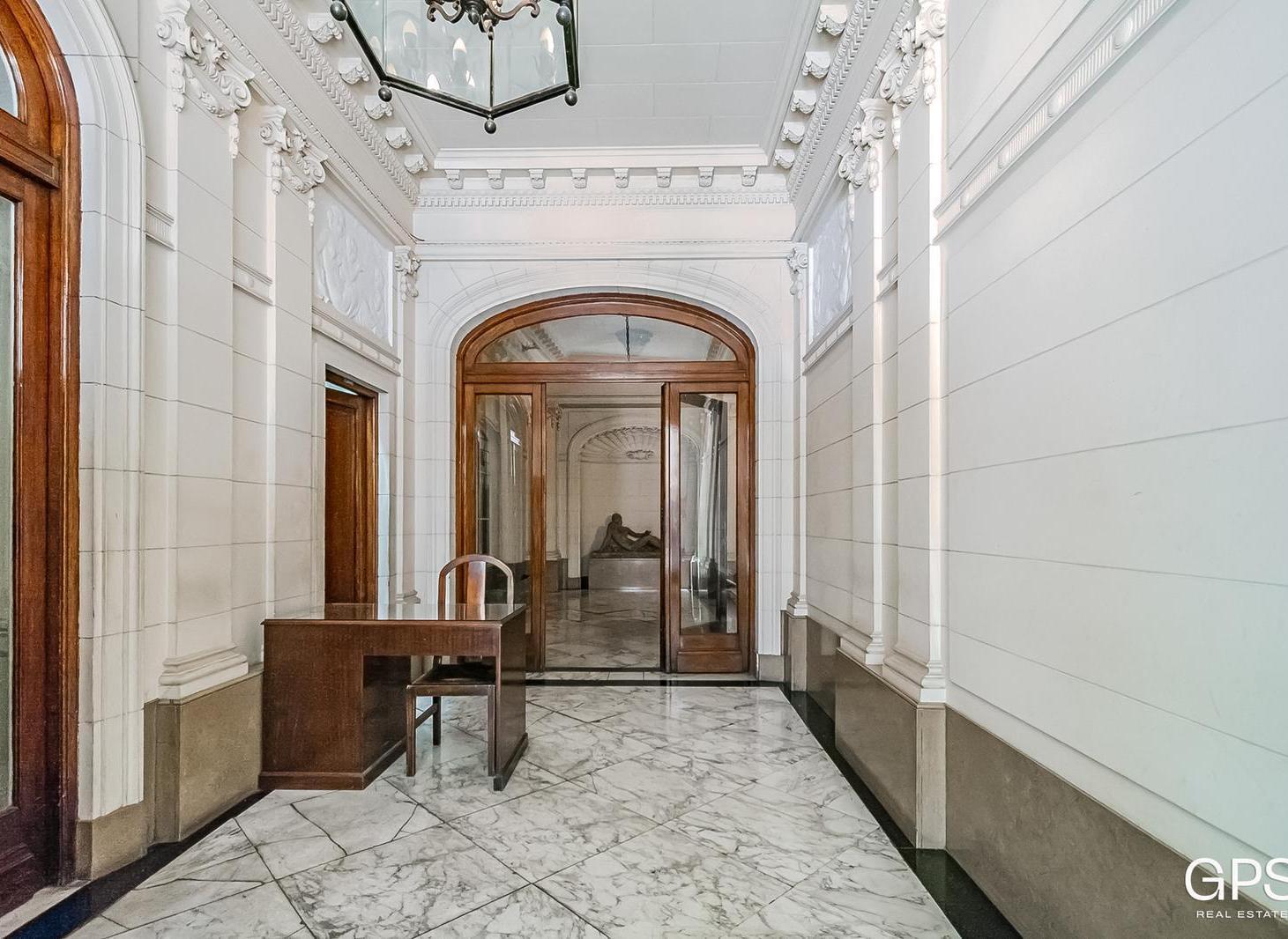 Foto de PISO FRANCÉS DE CATEGORÍA en ESQUINA CALLAO Y GUIDO - RECOLETA con, imagen 3