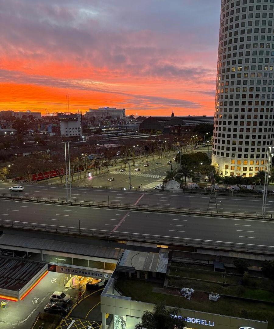 Foto de Piso ALTO con vista abierta a la ciudad y el rio en INMEJORABLE, imagen 1