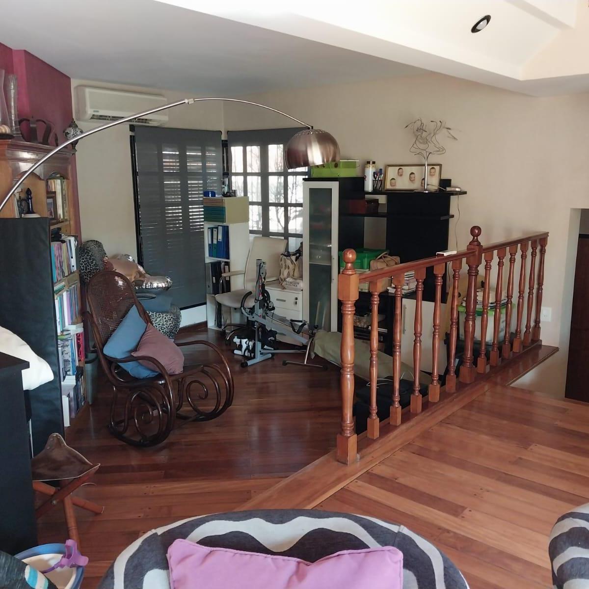 Venta. Saavedra. Jaramillo 3700. Excelente Casa 3 Dorm con Dep. Jardin. Piscina. 4