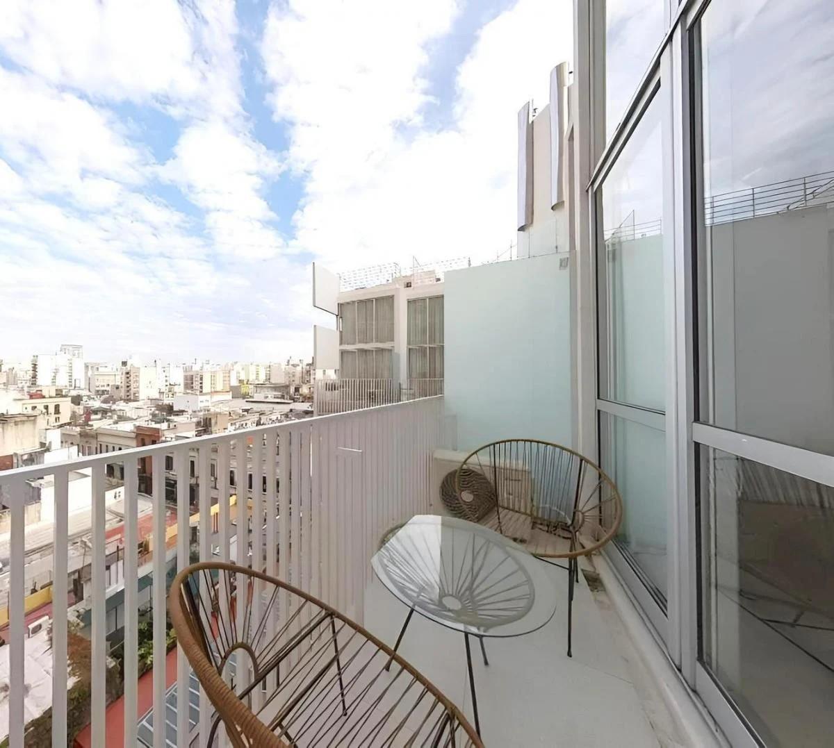 San Telmo. Bolivar 808. Exc Triplex con Terraza. Amob y Equip. Pisina, Gym, Seg. 2