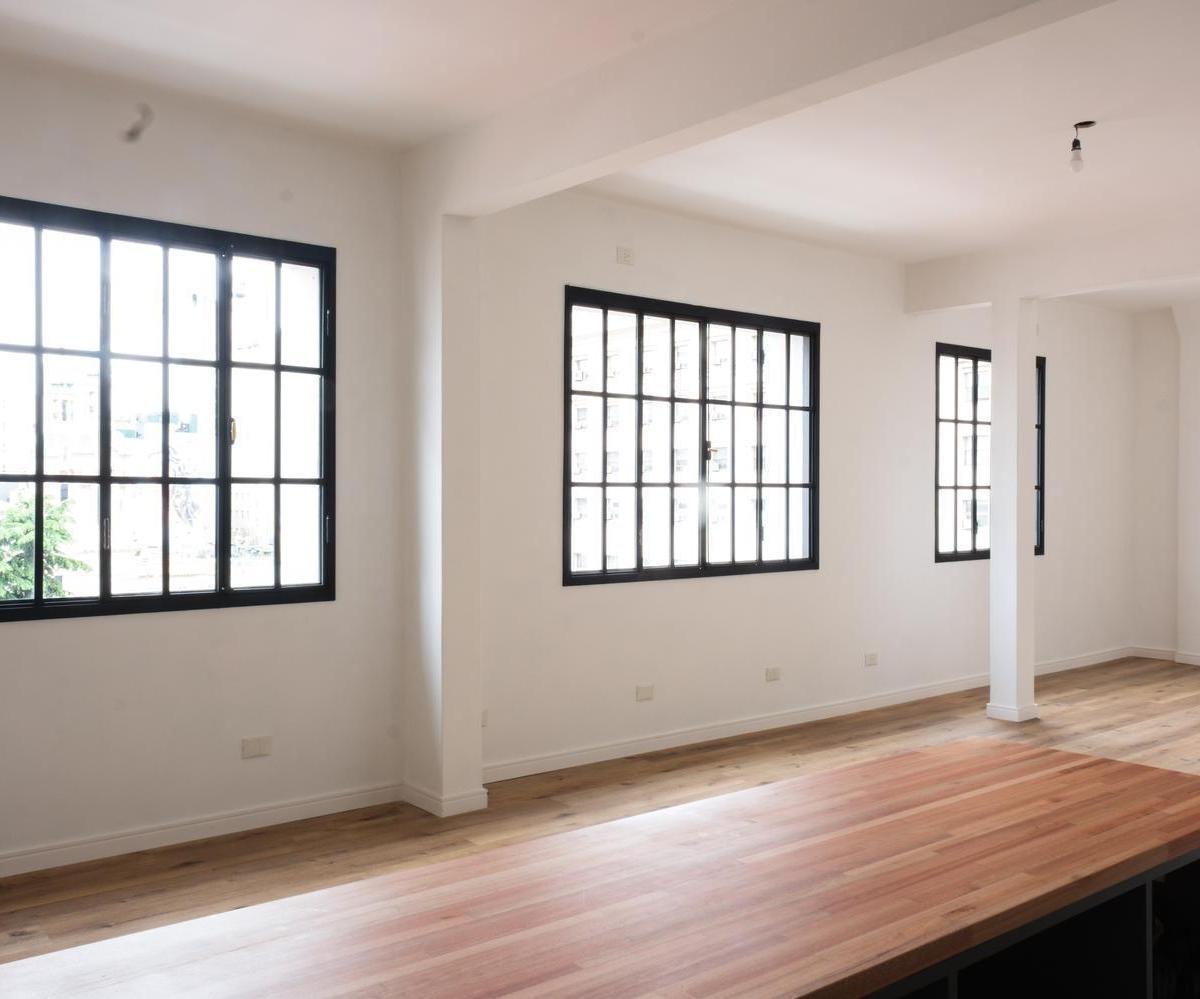 Departamento en Venta Tres Ambientes San Telmo Monserrat Reciclado a Nuevo 1
