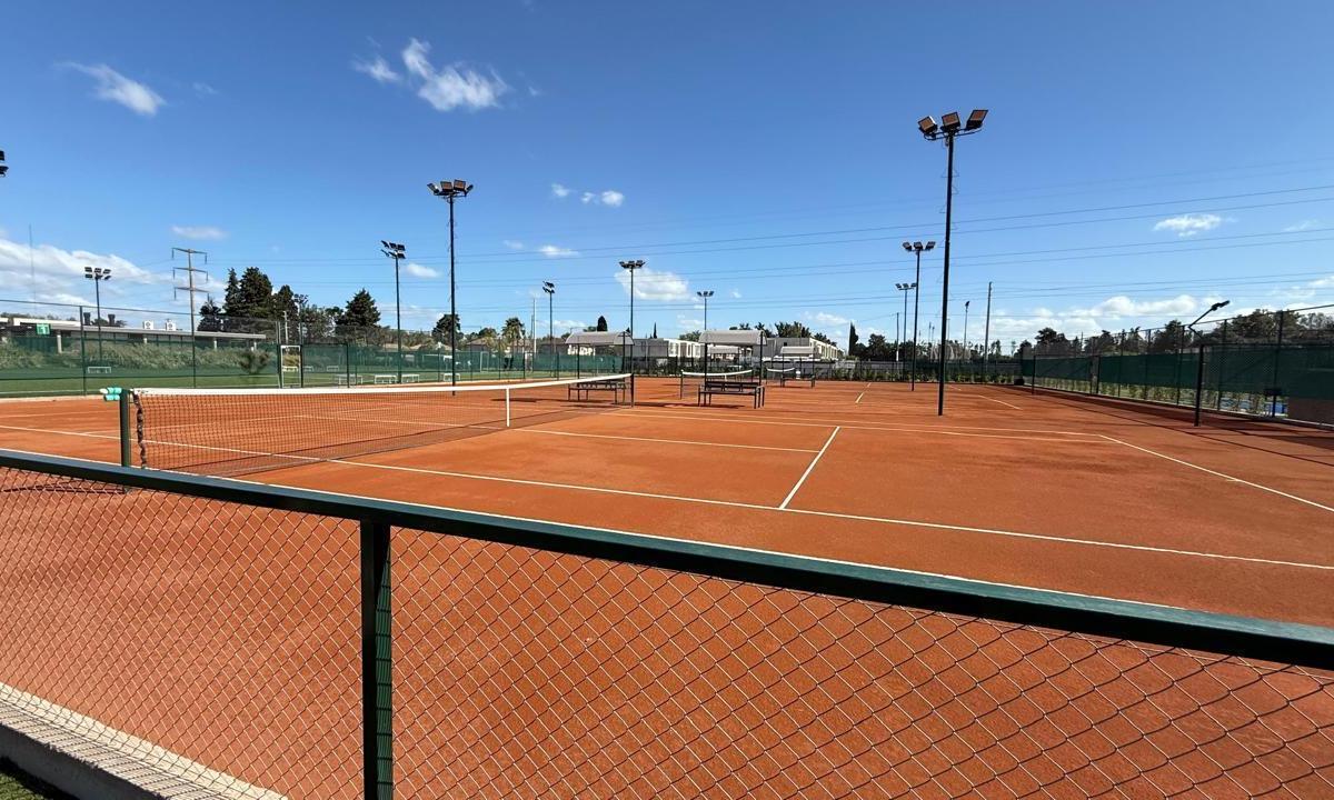 Terreno central en venta en Los Cardos