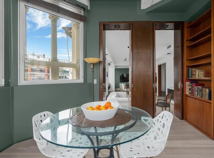 Penthouse con terraza. 3 Dormitorios en Recoleta. Impecable. 5