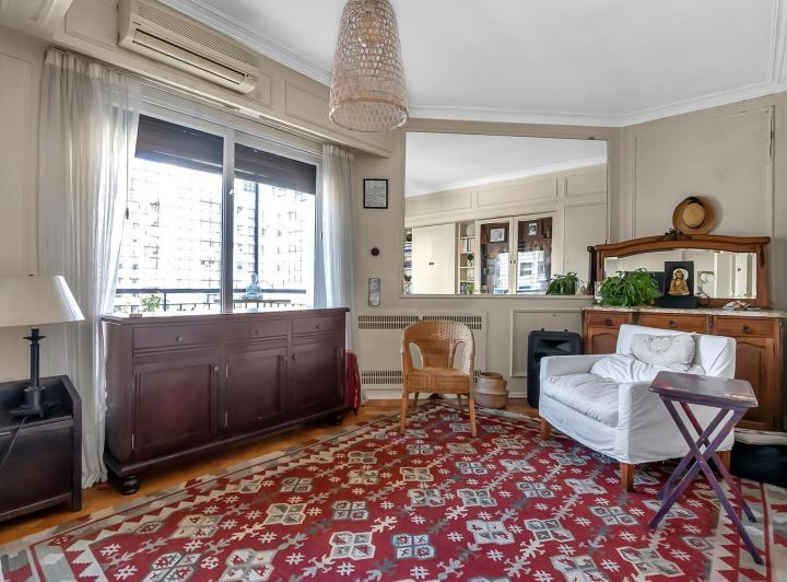 Departamento duplex de 3 dormitorios con terraza de 35 m2. Venta 2
