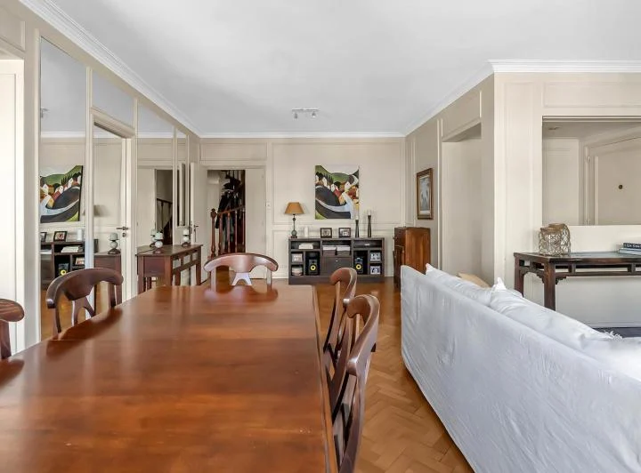 Departamento duplex de 3 dormitorios con terraza de 35 m2. Venta 3
