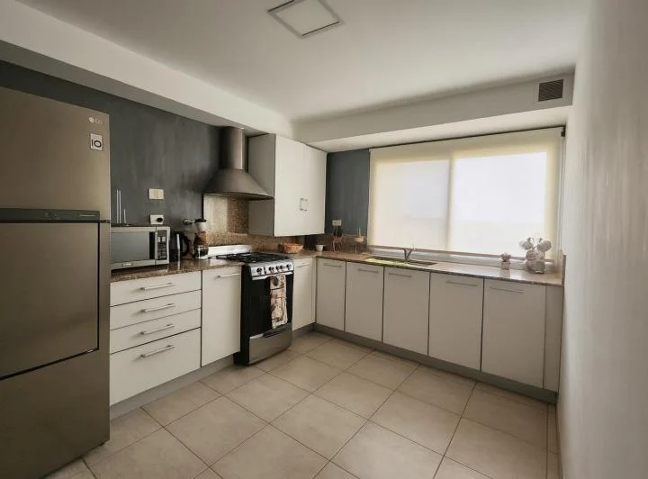 Departamento en alquiler y venta en Terrazas de la Bahia con 2 dormitorios y vista al río 3